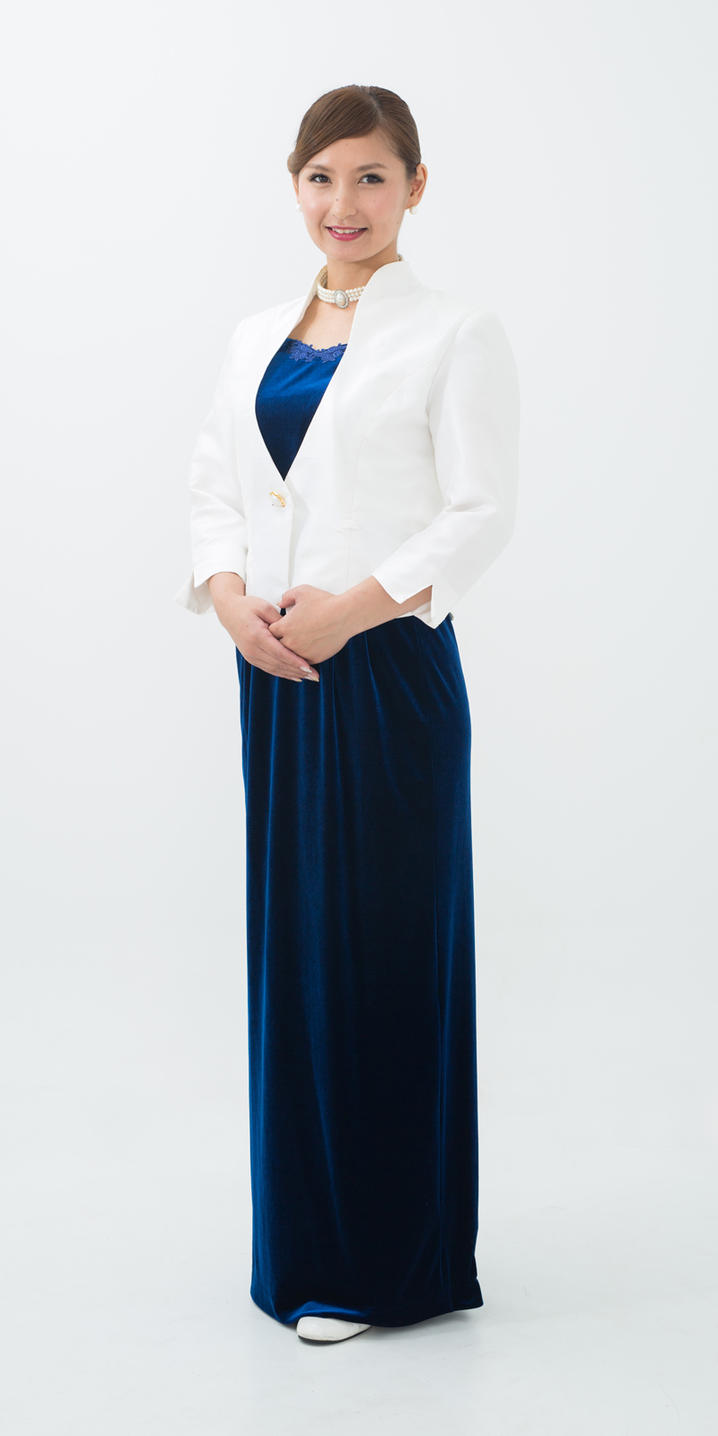 フォーマルドレス（白ブラウス・紺ロングスカート）